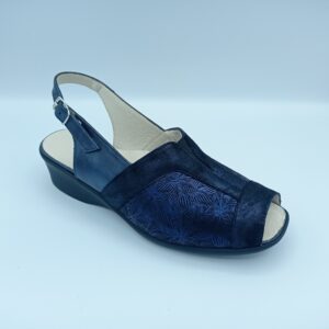 ARTIKA CADOLE  Marine